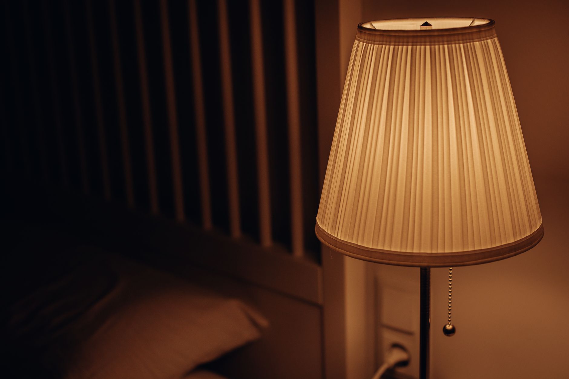 Jemné nočné orientačné svetlo v spálni